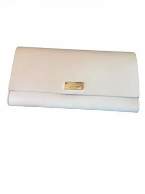 Kate Spade ♠️  Cream Leather fold-over Woman’s wallet with gold plaque